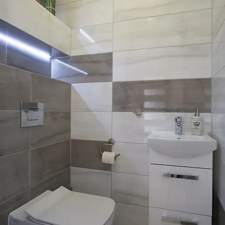 Comfort & Stara Polana Vipapartamenty 아파트 *